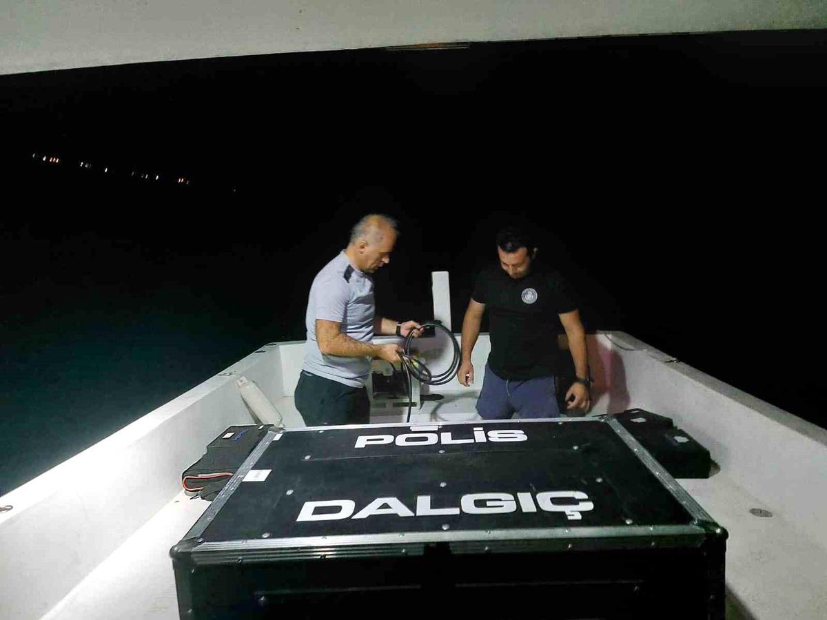 Kastamonu\'da Batan Tekne Arama Çalışmaları Devam Ediyor