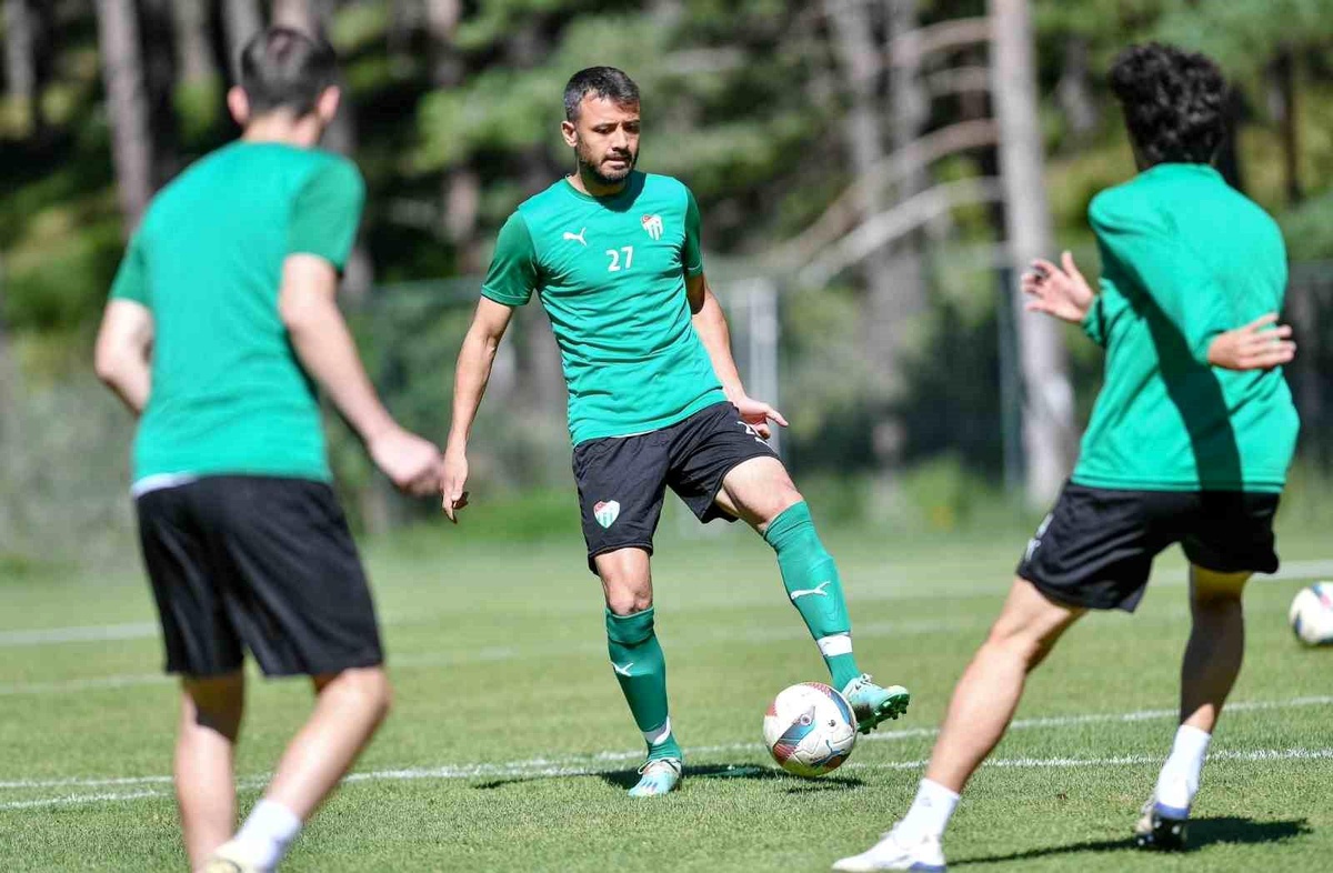 Bursaspor Bolu kampında çalışmalarına devam ediyor