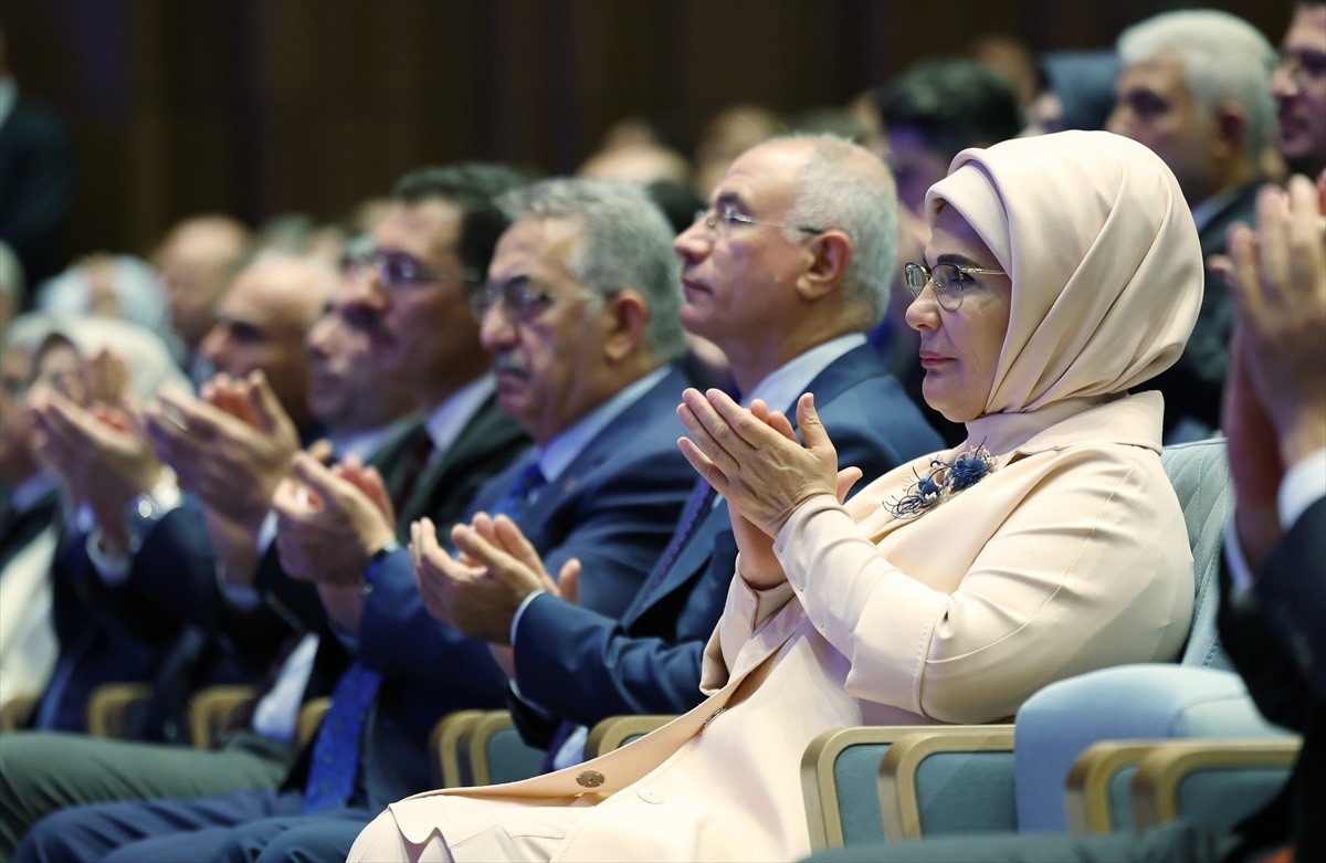 Cumhurbaşkanı Erdoğan: Milli çıkarlarımızı koruma ve savunma konusunda birlikte hareket etmeliyiz