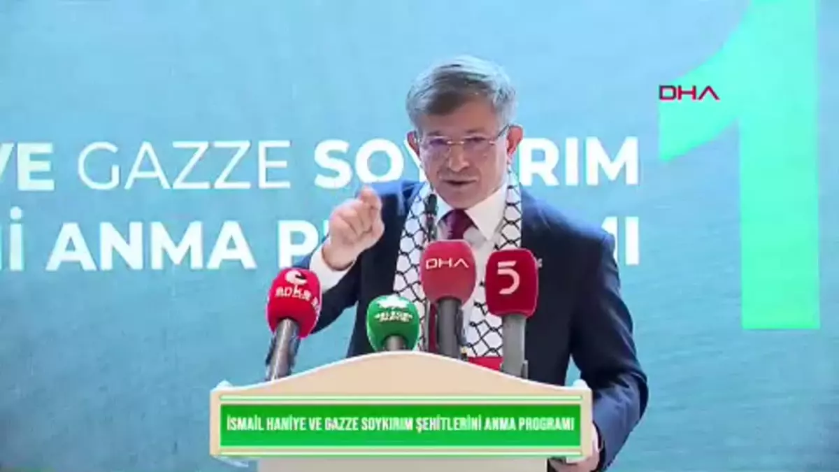 Ahmet Davutoğlu, Filistin Devlet Başkanı Mahmut Abbas ile Görüşemedi