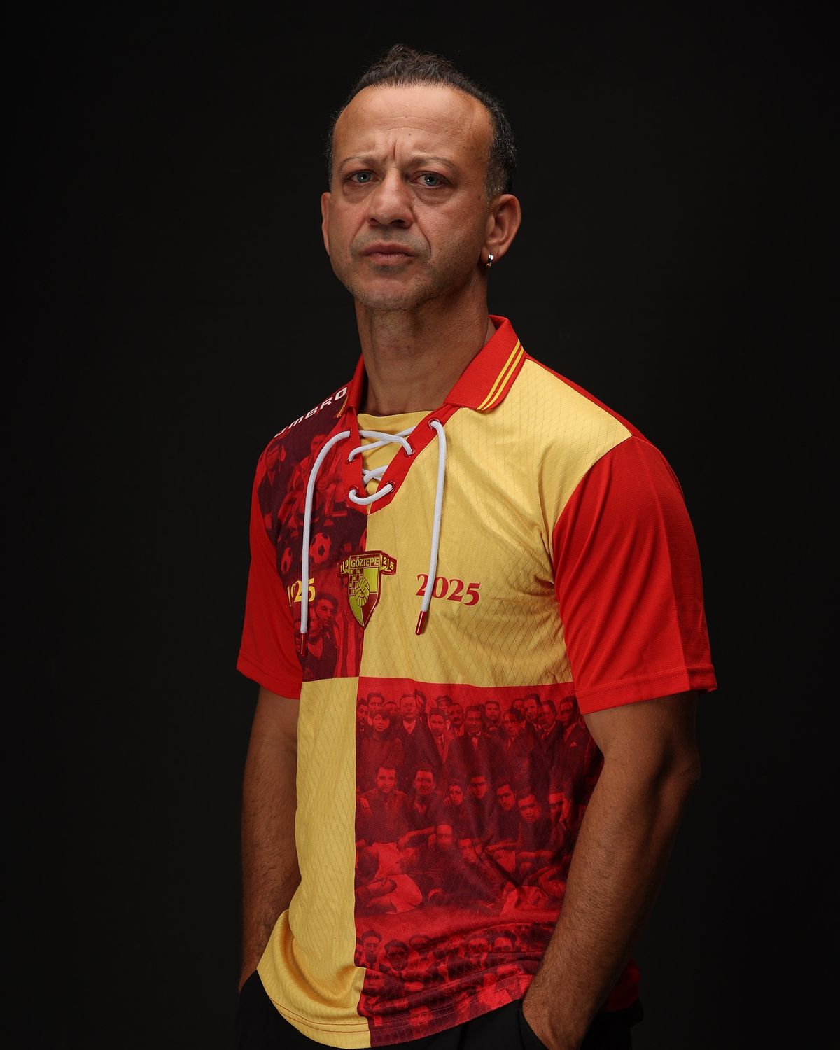 Göztepe, 100. yıl formasını tanıttı