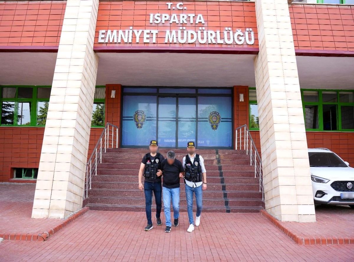 Isparta\'da 15 Kilo Esrar Ele Geçirildi, 1 Şahıs Tutuklandı