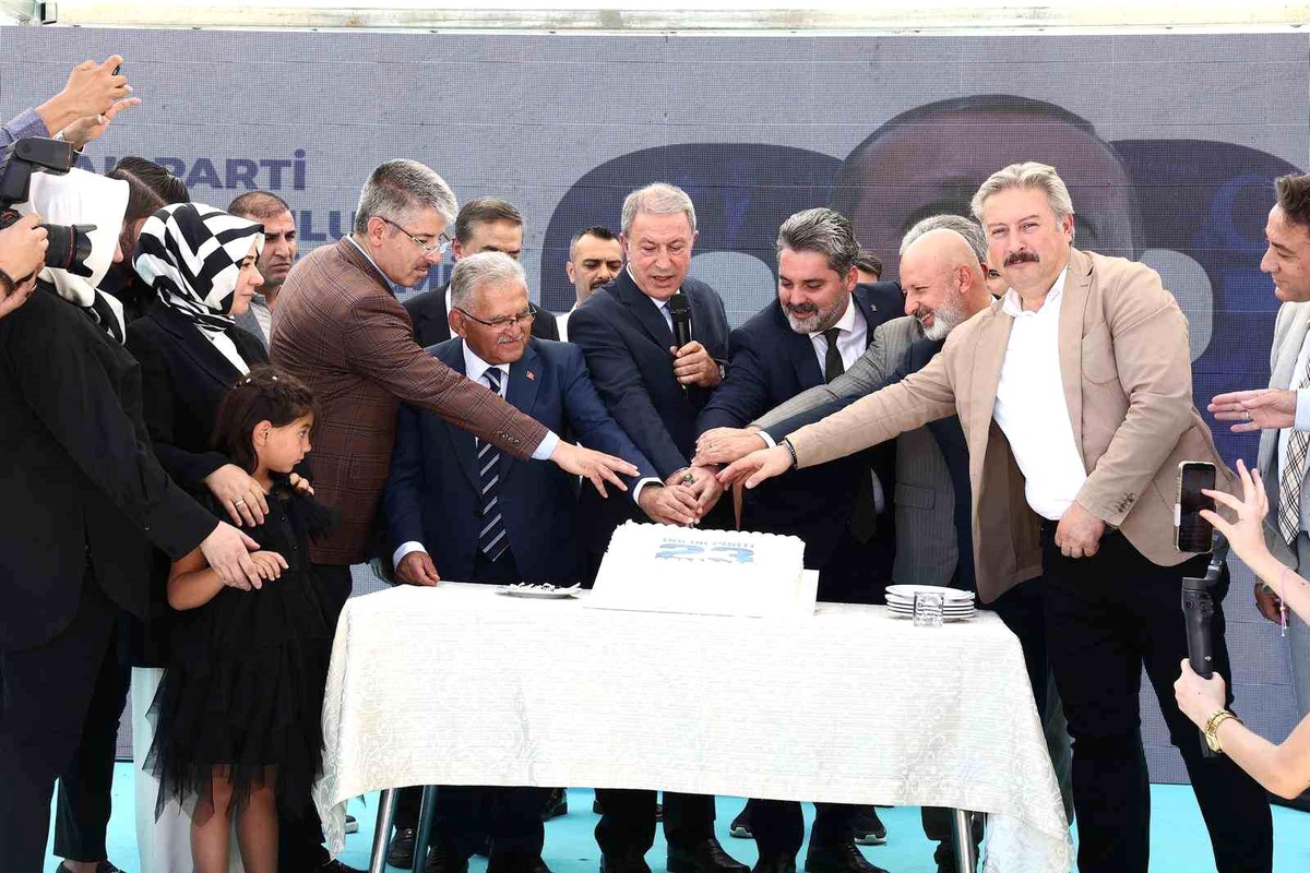AK Parti 23. Kuruluş Yıl Dönümü Programı Kayseri\'de Düzenlendi