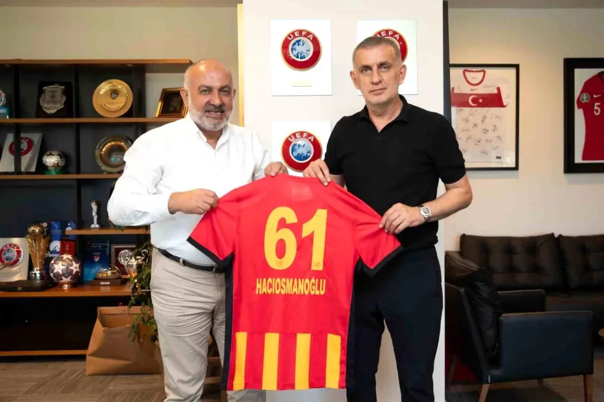 Kayserispor Başkanı Ali Çamlı, TFF Başkanı İbrahim Ethem Hacıosmanoğlu\'nu ziyaret etti