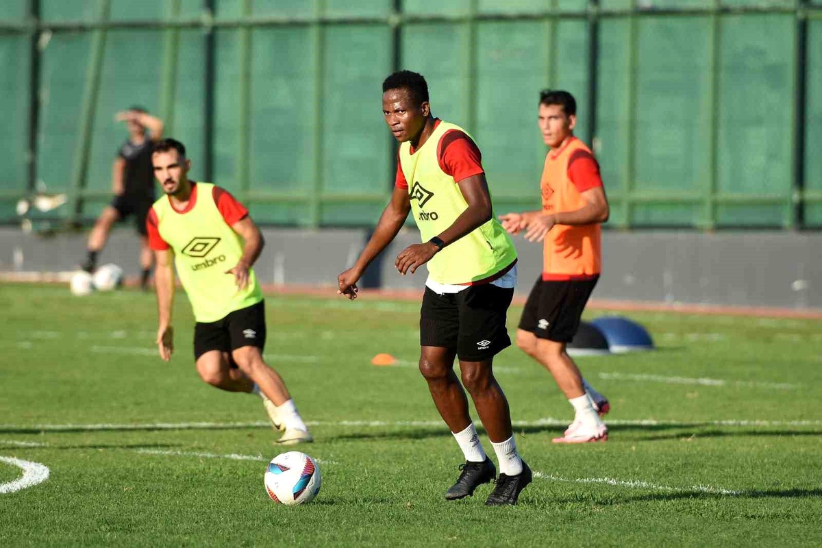 Manisa FK, Sakaryaspor maçının hazırlıklarına devam ediyor