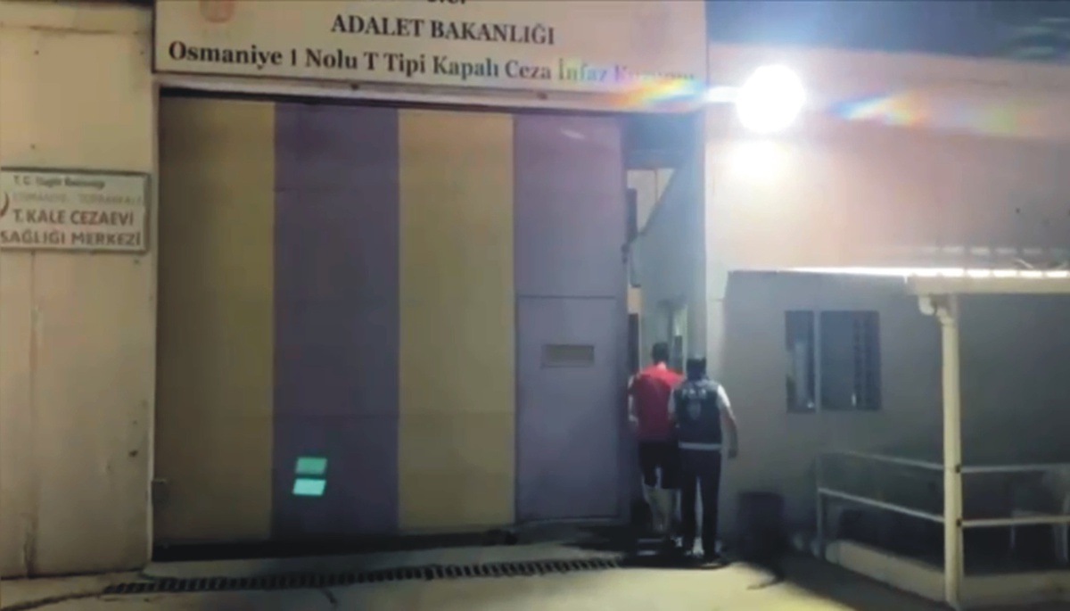 Osmaniye\'de Otomobil Hırsızlığı Şüphelileri Yakalandı