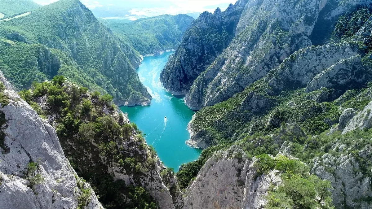 Şahinkaya Kanyonu\'na Rağbet Artıyor