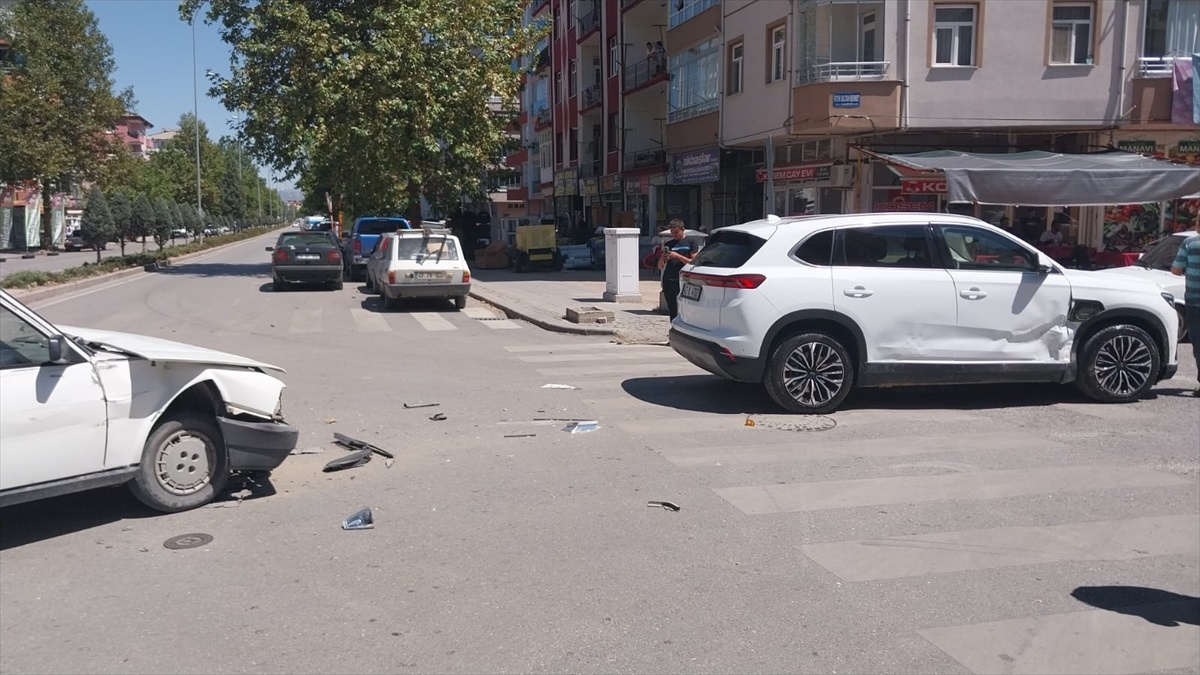 Konya\'da trafik kazası: 1 kişi yaralandı