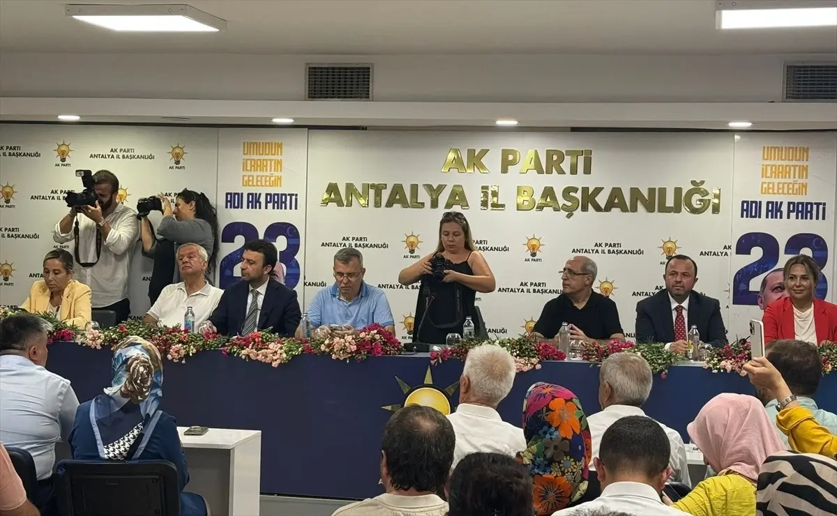 Antalya ve Burdur\'da AK Parti\'nin 23. kuruluş yıl dönümü kutlandı