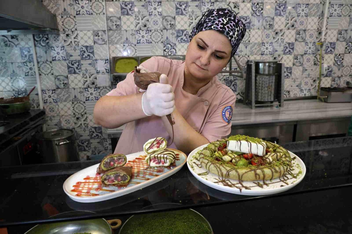 Adana\'da Tatlıcılar Sıcaklara İnovasyon Getirdi