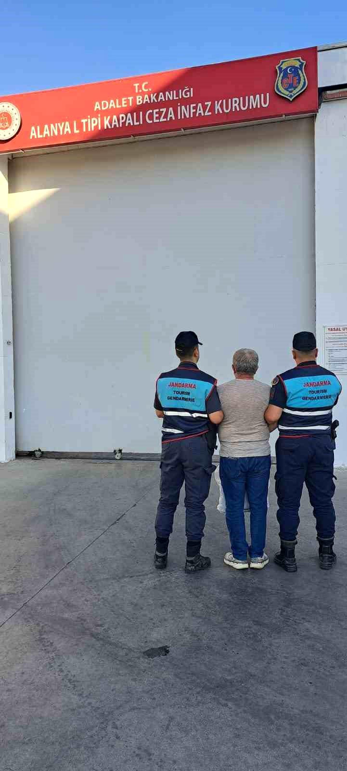 Alanya\'da 5 Yıl Hapis Cezası Bulunan Şahıs Yakalandı
