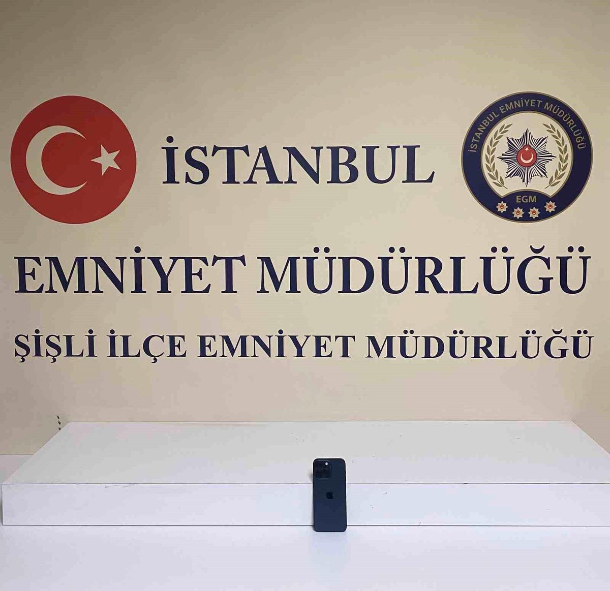 Antalya\'dan İstanbul\'a Tatil Yapan Aileye Hırsızlık Şoku