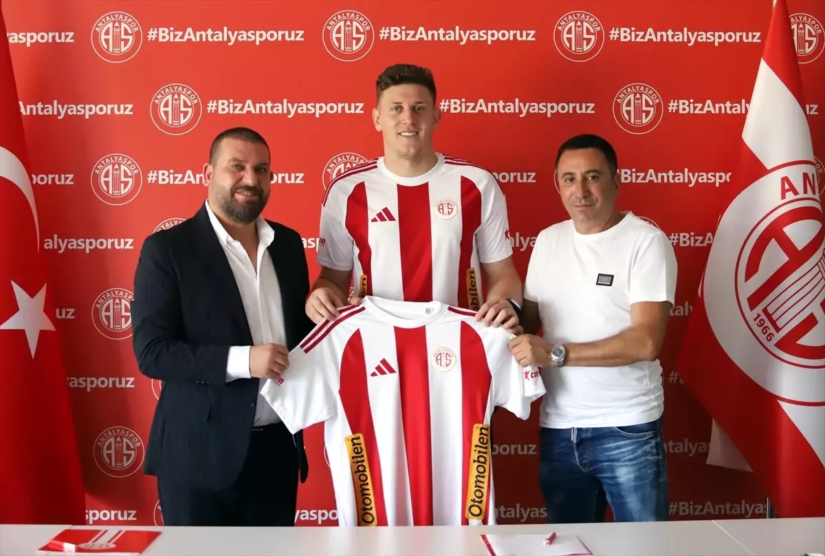 Antalyaspor, Adolfo Julian Gaich\'i transfer etti