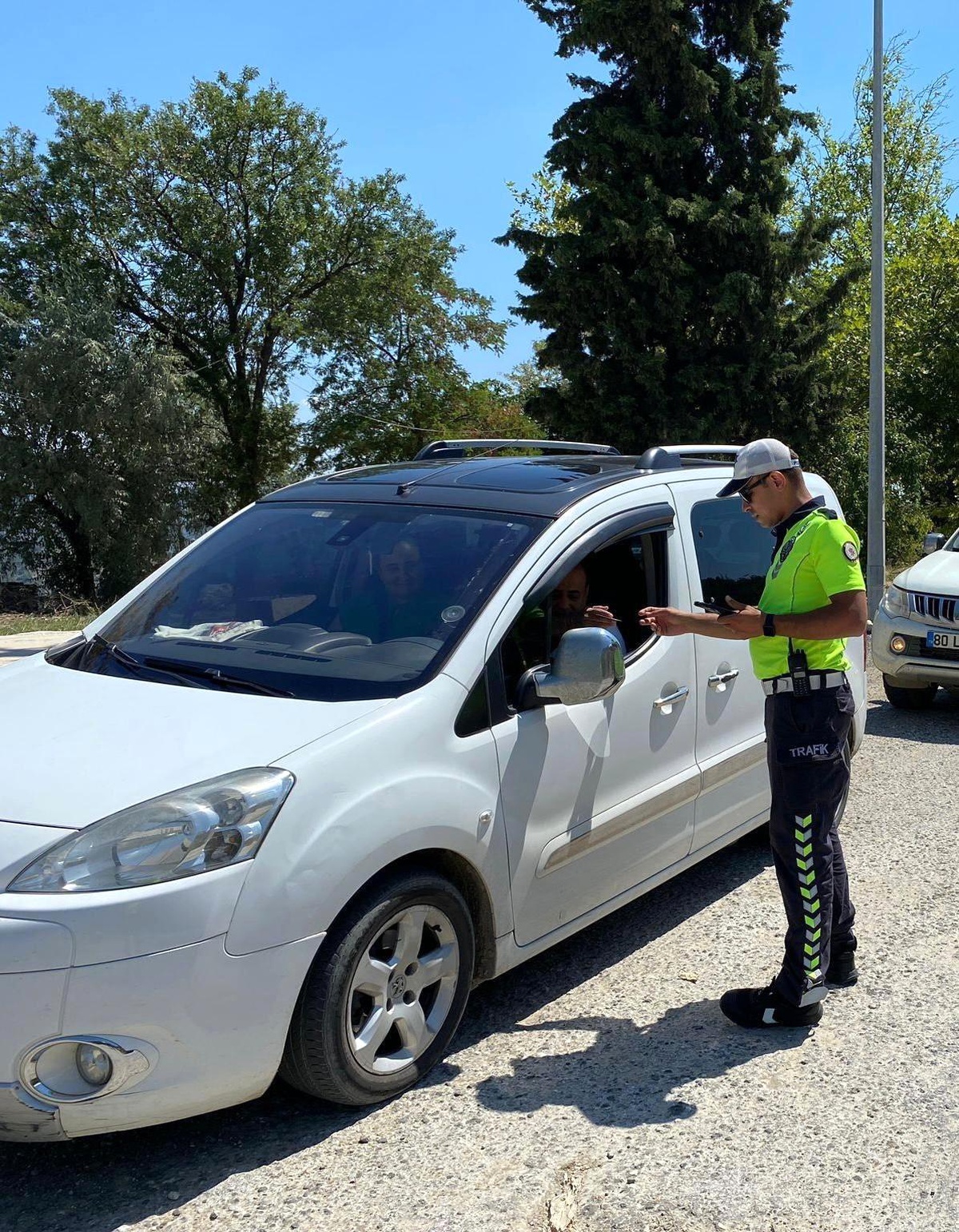 Bozüyük\'te Trafik Denetimlerinde 651 Araç Sürücüsüne 754 Bin 558 TL Cezai İşlem Uygulandı