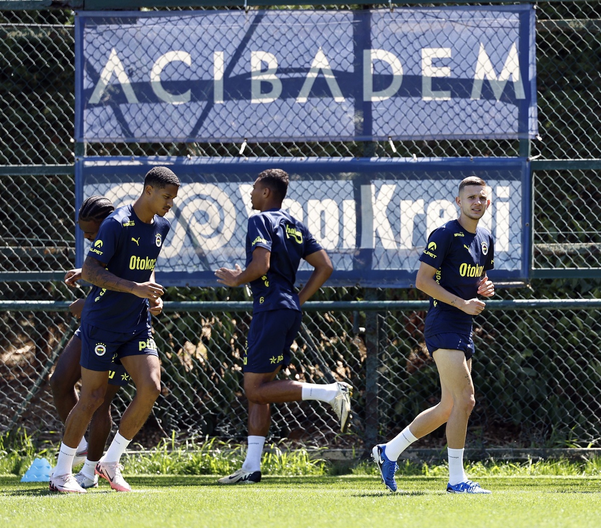 Fenerbahçe Göztepe maçı hazırlıklarına başladı