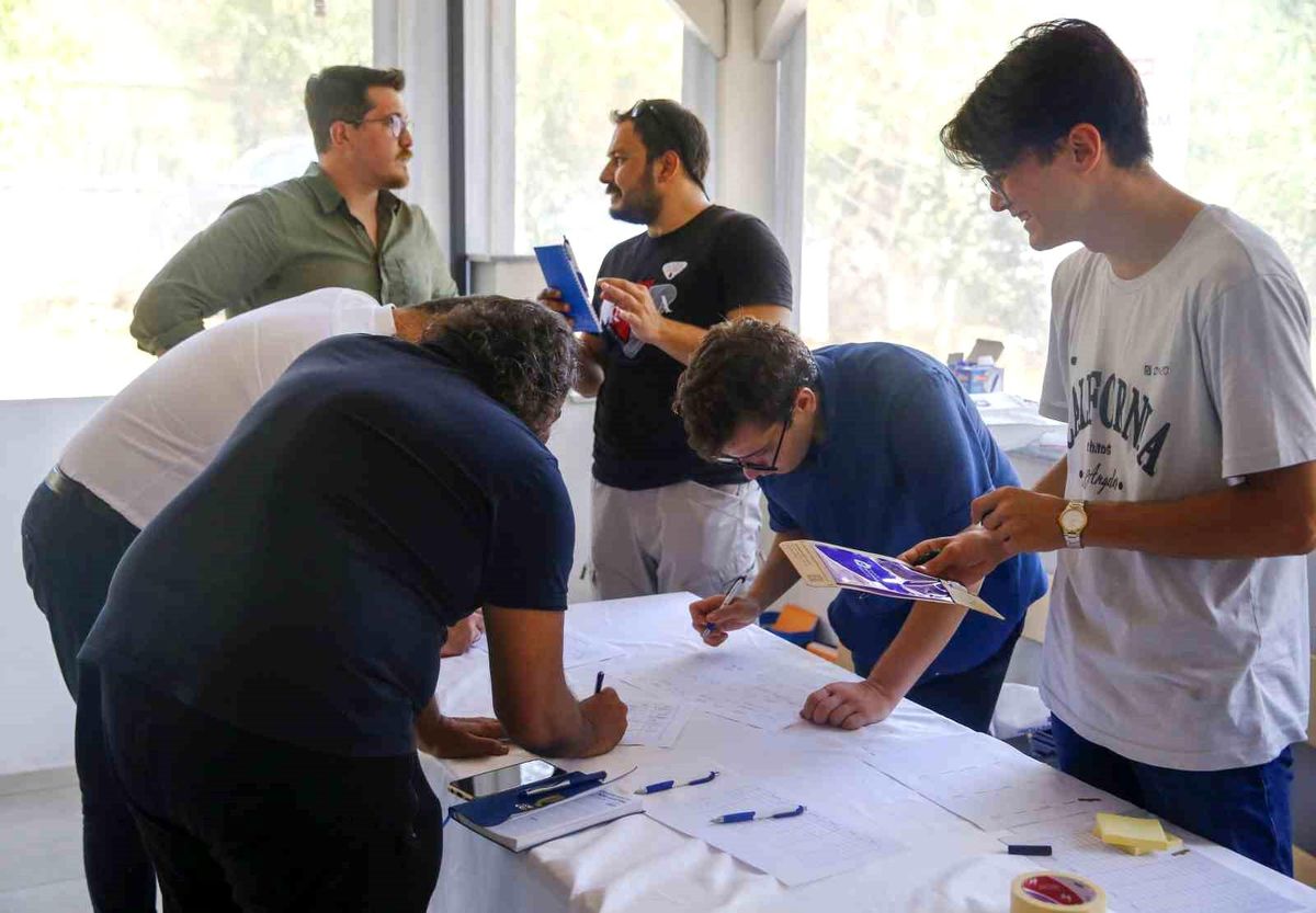 Antalya Büyükşehir Belediyesi Gençlik Stratejileri Toplantısı düzenlendi