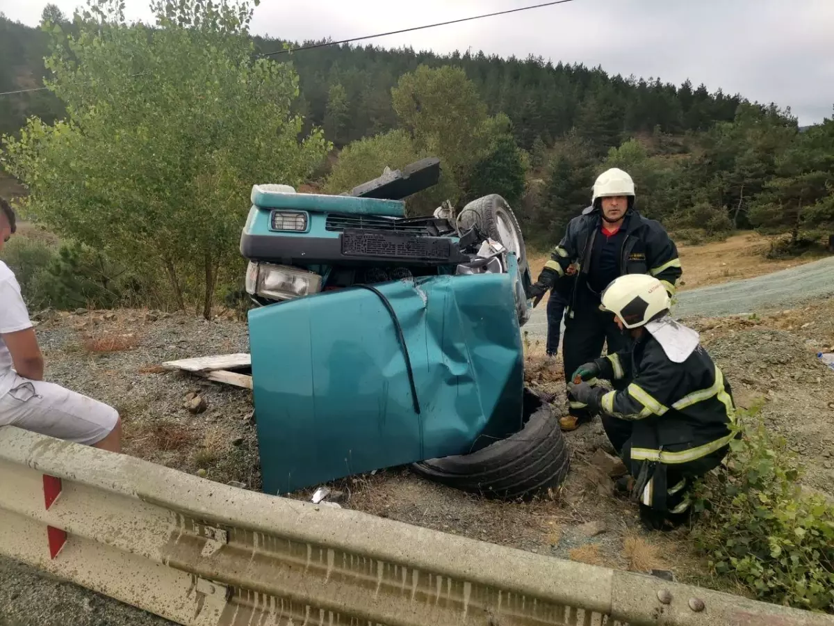 Kastamonu\'da Otomobil Takla Attı: 2 Yaralı