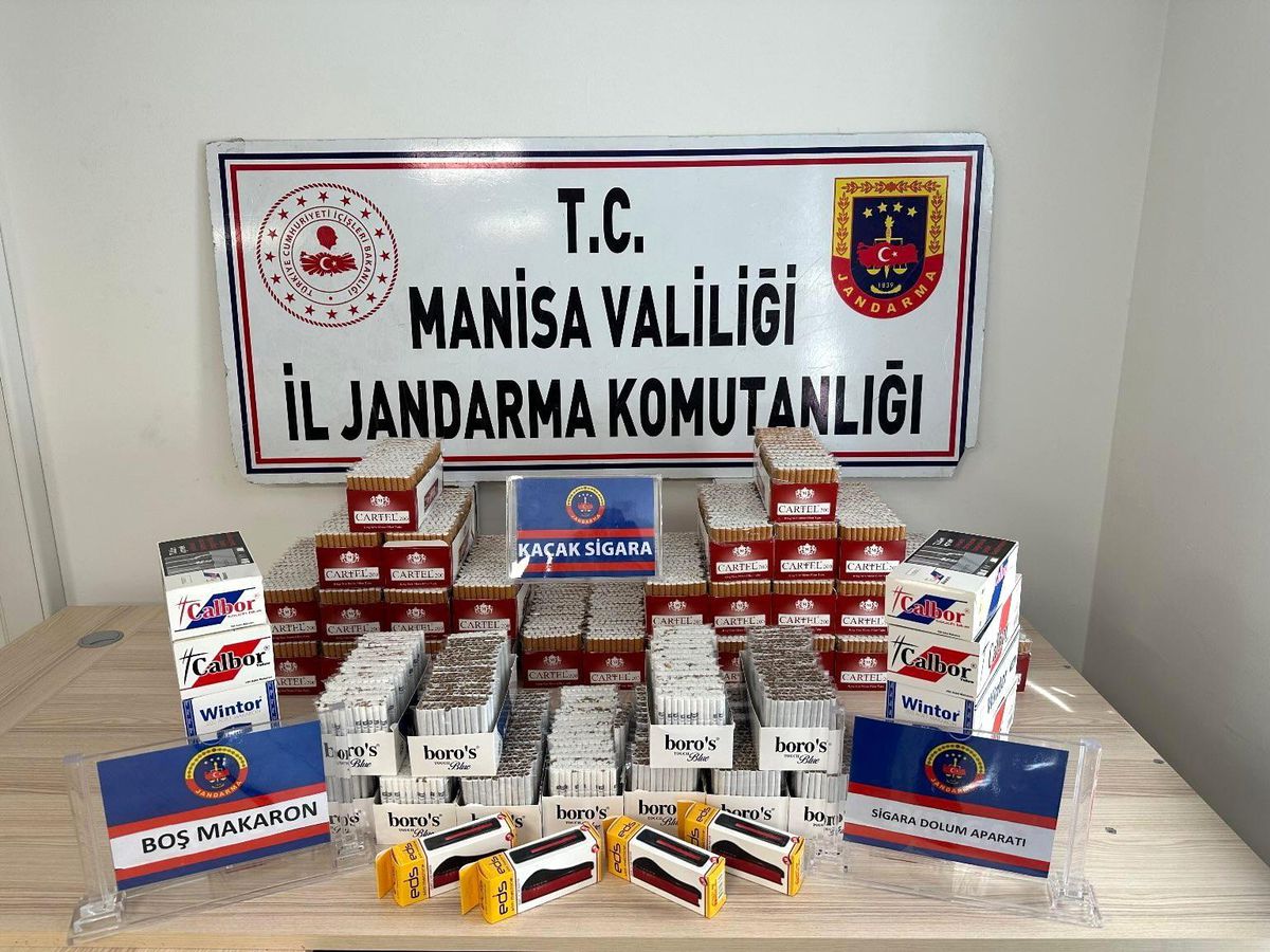 Manisa\'da Kaçak Sigara Operasyonu: 11 Bin 80 Sigara Ele Geçirildi