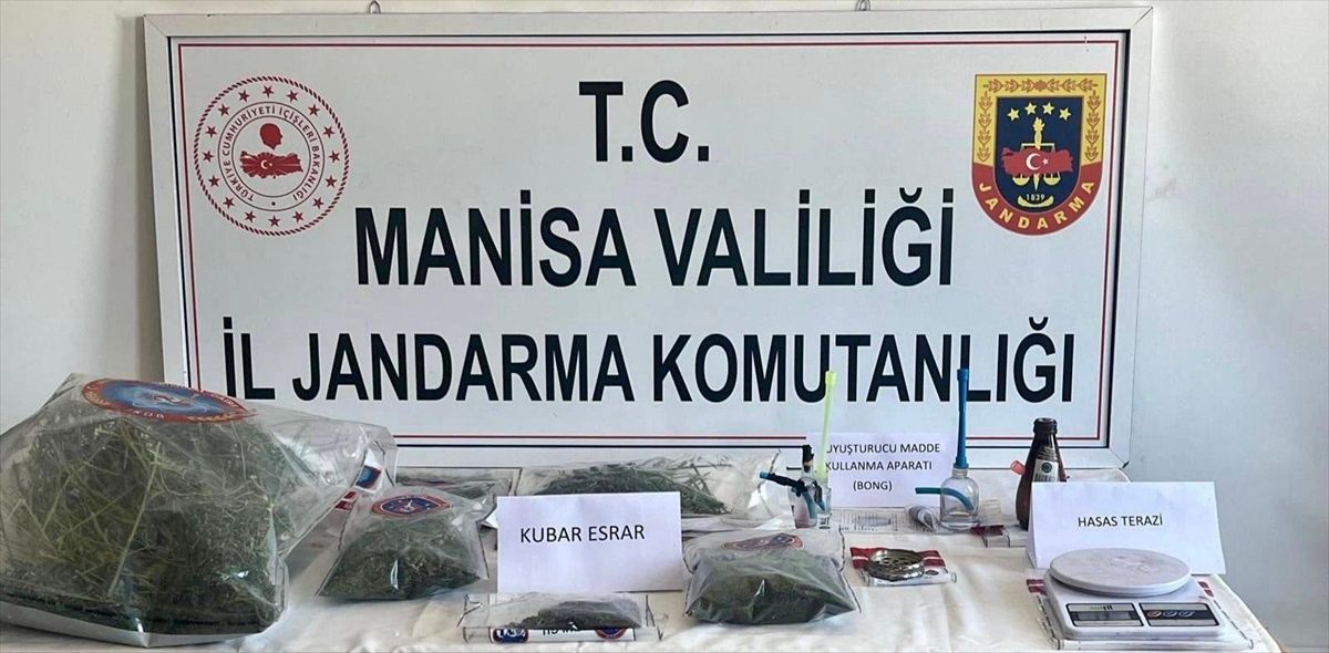 Manisa\'da uyuşturucu ve kaçakçılık operasyonunda 21 şüpheli gözaltına alındı