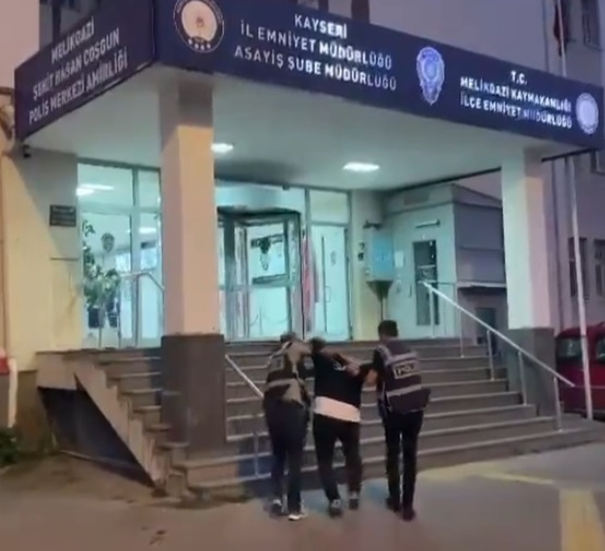 Kaçan Hükümlü ve Yanındaki Kişi Yakalandı
