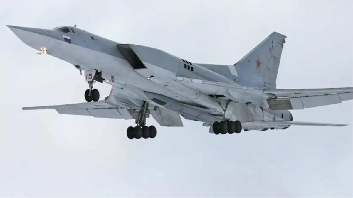 Rusya\'ya ait Tu-22M3 bombardıman uçağı düştü