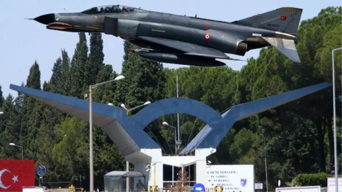 Türkiye\'den dikkat çeken hamle! Ege\'de yeni jet üssü kuruluyor