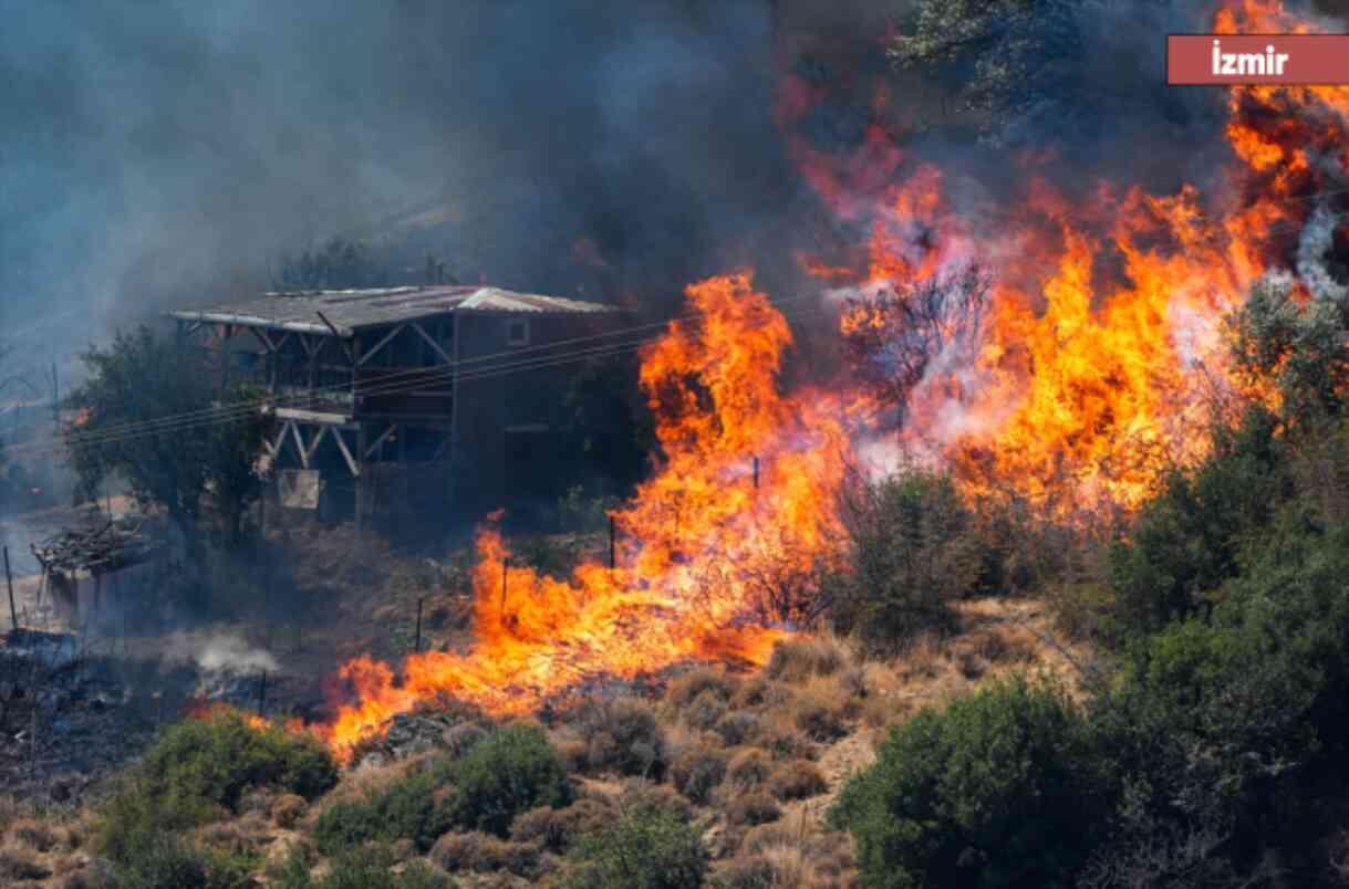 3 ilde alevlerle çetin mücadele! 1 köy 10 dakika içerinde tamamen yandı