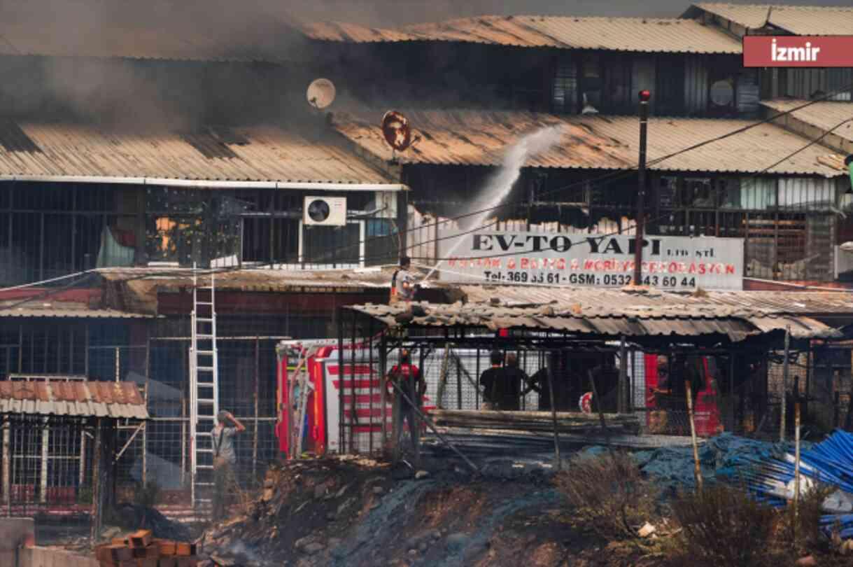 3 ilde alevlerle çetin mücadele! 1 köy 10 dakika içerinde tamamen yandı