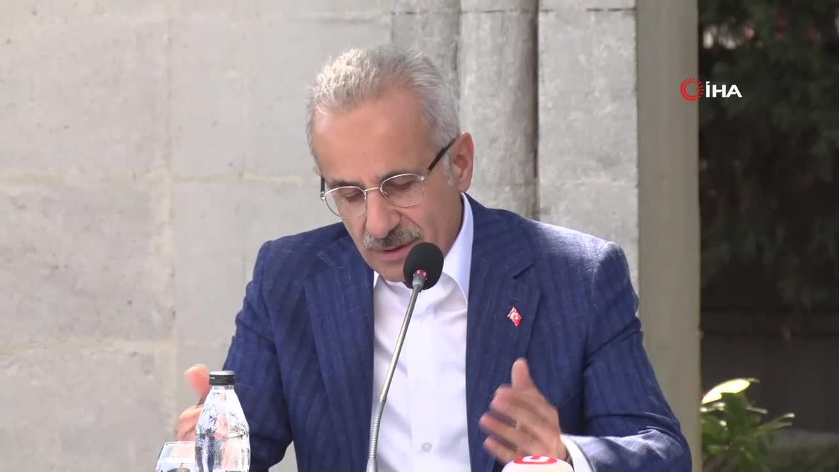 Bakan Uraloğlu\'ndan otoyol ve köprü zamlarıyla ilgili açıklama: "2022 yılı Ocak ayı cari fiyatlarına ancak gelmiş oldu"