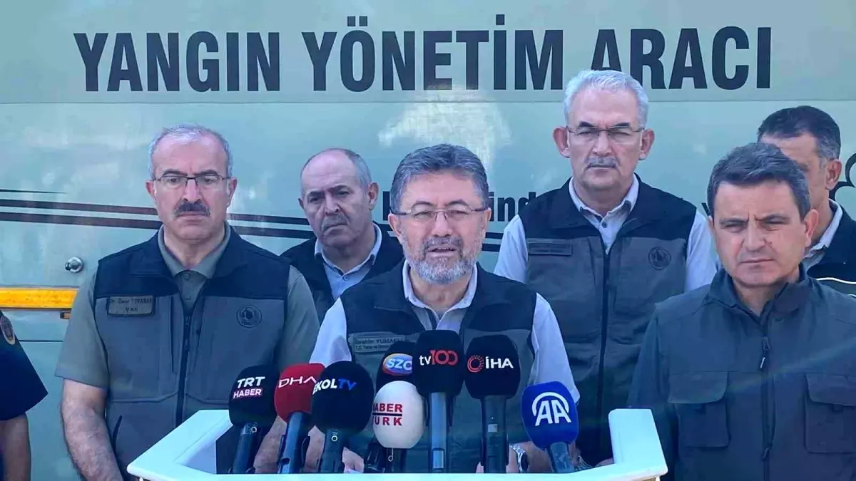 Bakan Yumaklı: "Yangın kontrol altına alındı"