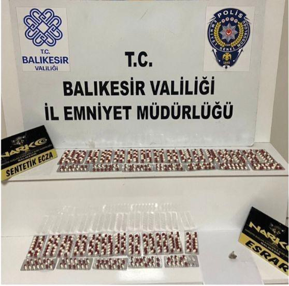 Balıkesir\'de Uyuşturucu Operasyonu: 3 Şahıs Gözaltına Alındı