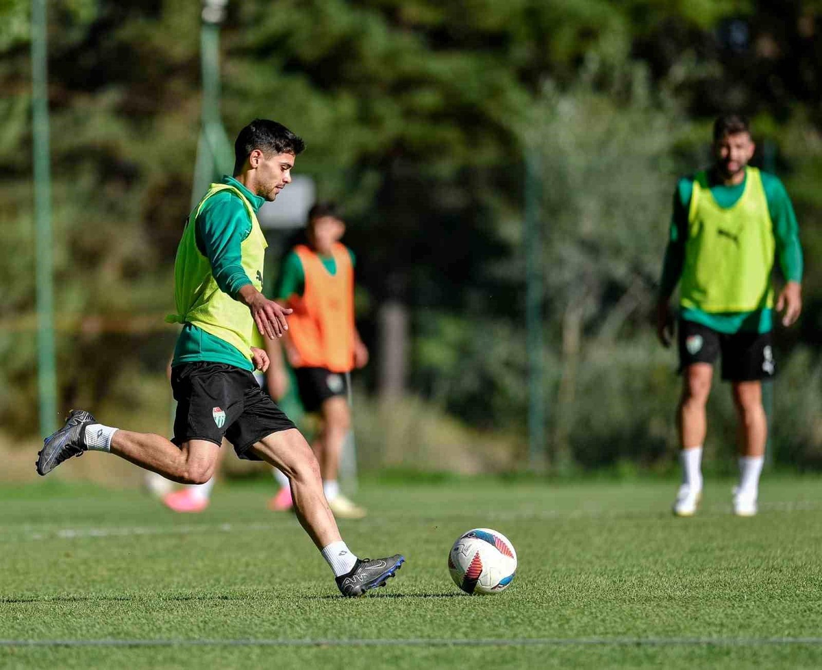 Bursaspor Yeni Sezon Hazırlıklarına Devam Ediyor