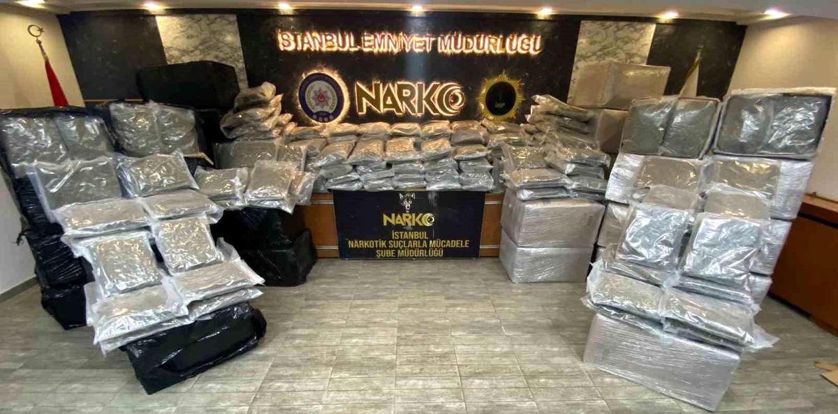 Çatalca TEM Otoyolu Gişelerinde Uyuşturucu Operasyonu