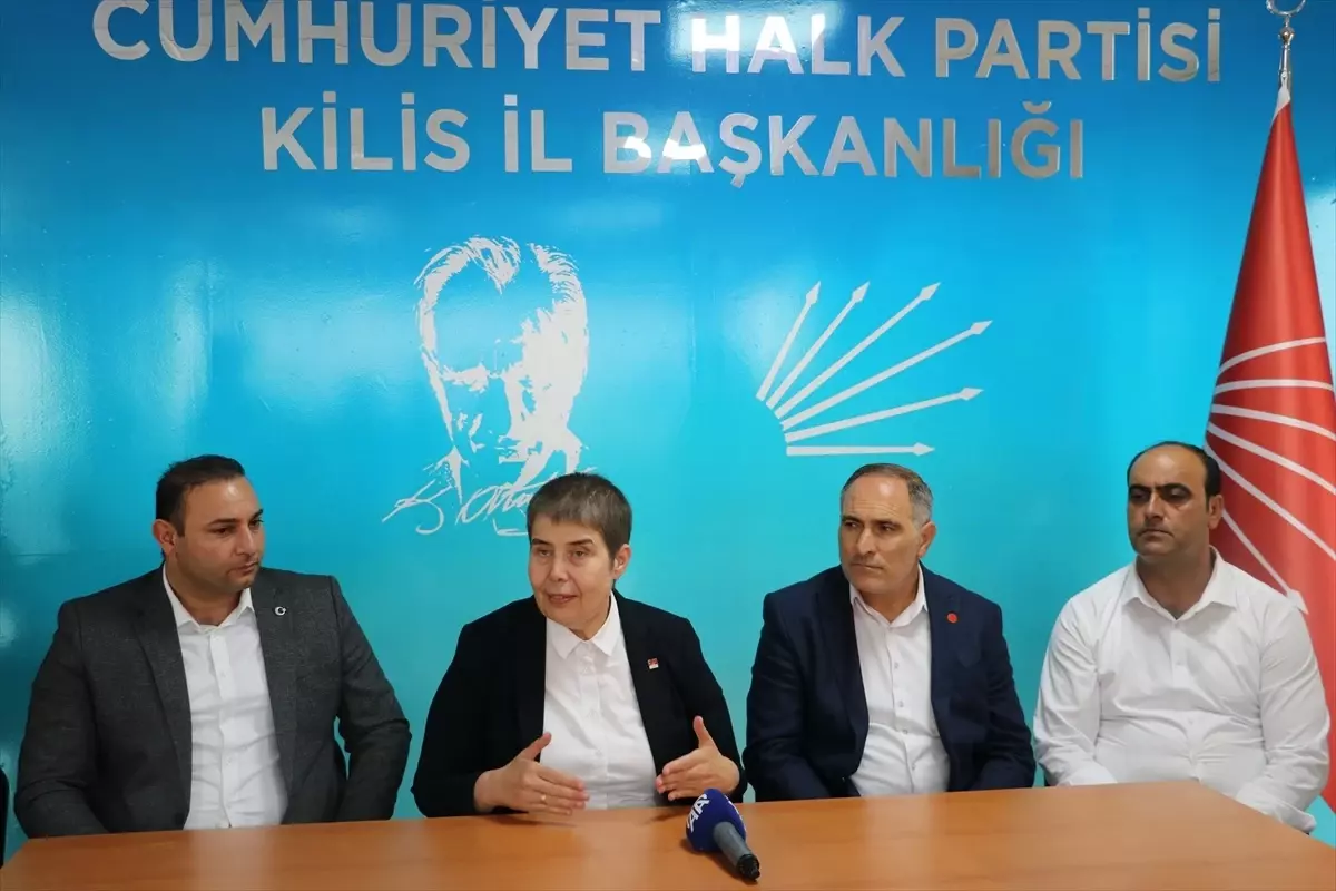 CHP Genel Başkan Yardımcısı Zeliha Aksaz Şahbaz Kilis\'te Parti İl Başkanlığını Ziyaret Etti