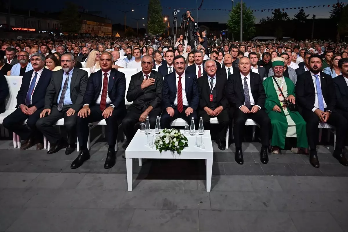 Cevdet Yılmaz: Türkiye Yüzyılı\'nı birlik ve beraberlikle başaracağız