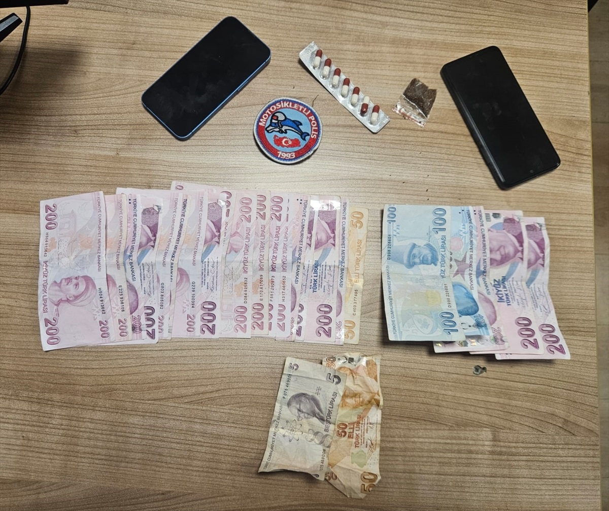 Esenyurt\'ta Uyuşturucu Operasyonu: 3 Şüpheli Yakalandı