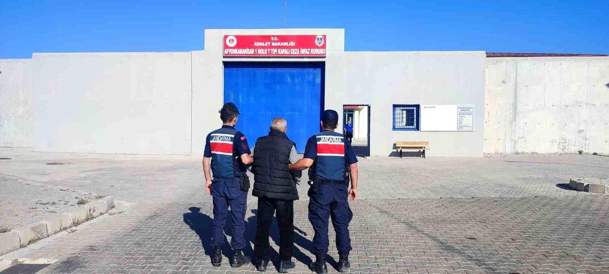 Afyonkarahisar\'da Çocuğun Nitelikli Cinsel İstismarı Suçundan Aranan Karı Koca Yakalandı