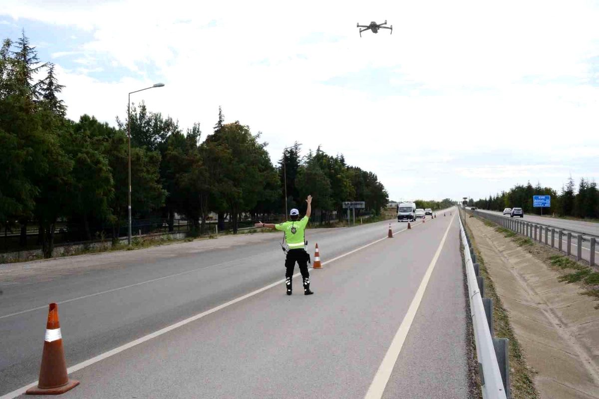 Kırklareli\'nde 71 araç trafikten men edildi, 11 sürücünün ehliyetine el konuldu