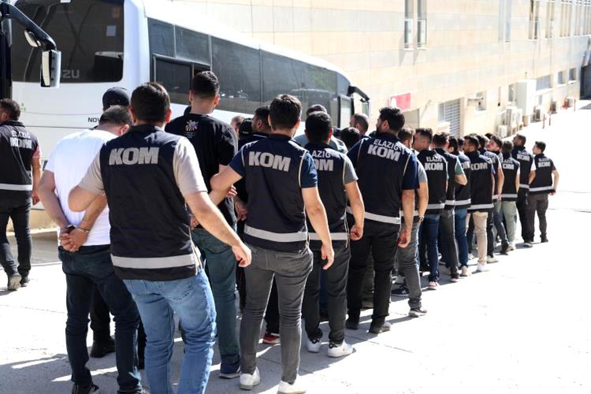Elazığ\'da organize suç örgütüne operasyon: 11 kişi tutuklandı