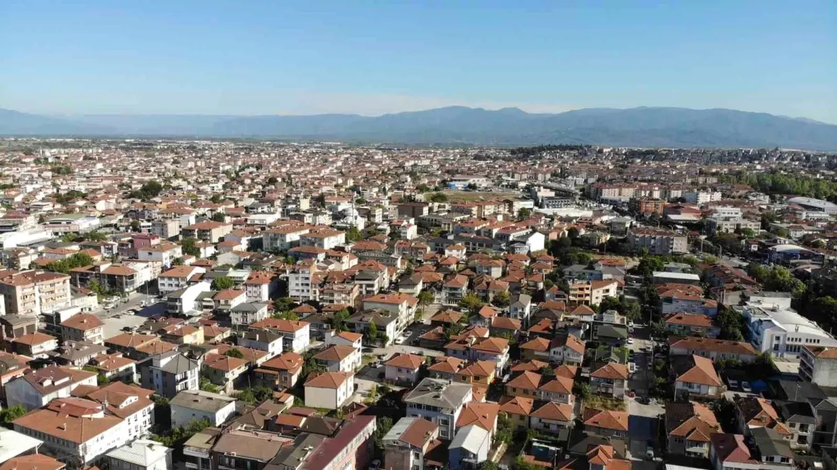 Marmara Depremi\'nden sonra çok katlı binalar yerini yatay mimariye bıraktı