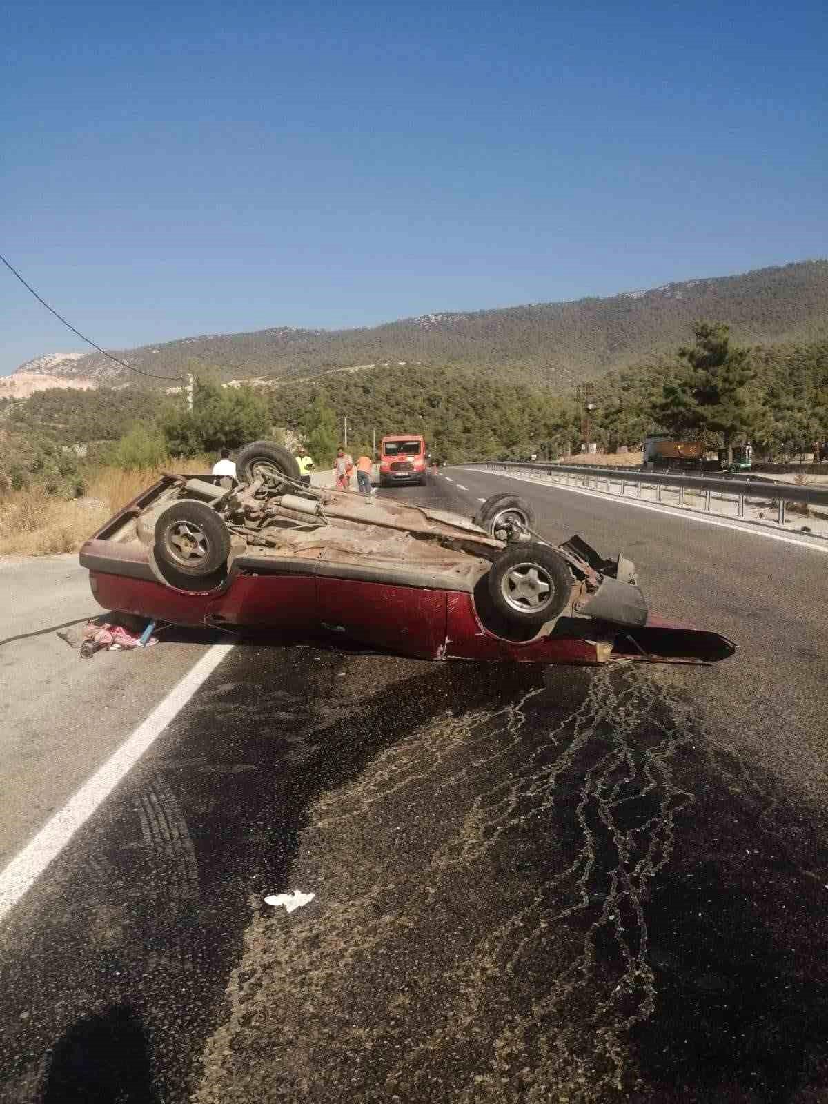 Milas-Yatağan Karayolu\'nda Trafik Kazası: 1 Kişi Ağır Yaralandı