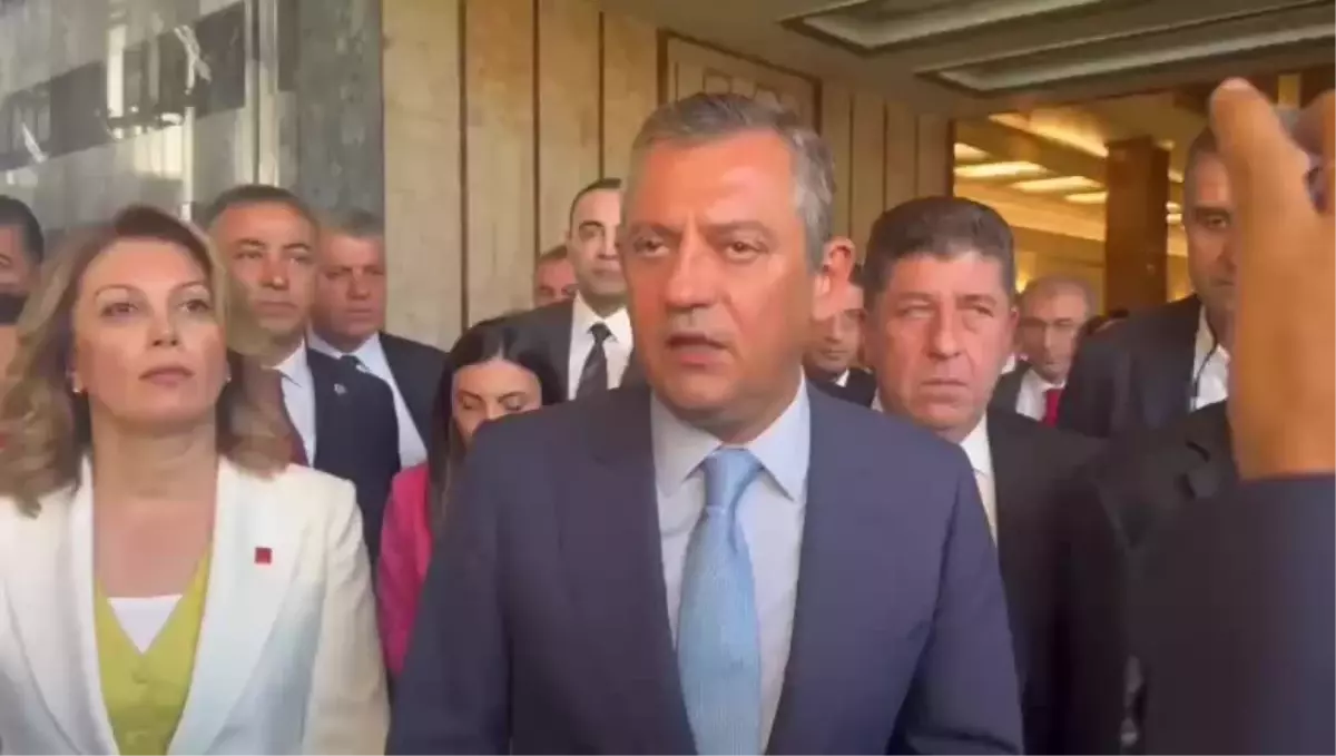 TBMM Genel Kurulu\'nda yaşanan kavga hakkında CHP lideri Özgür Özel\'den açıklama