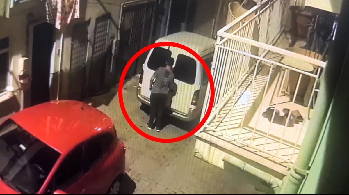 Bursa\'da araçlardan hırsızlık yapan zanlı yakalandı