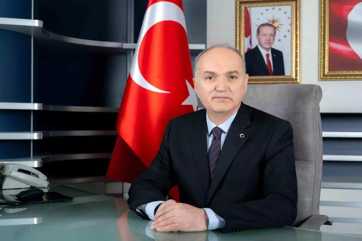 Düzce Belediye Başkanı Dr. Faruk Özlü, 17 Ağustos Depremi\'nin 25. Yılında Mesaj Yayımladı