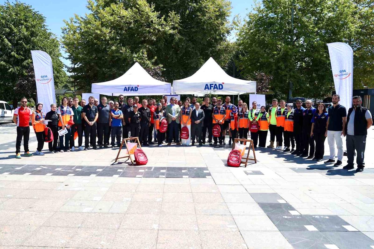 Düzce\'de 17 Ağustos Depremi anısına oryantiring yarışması düzenlendi