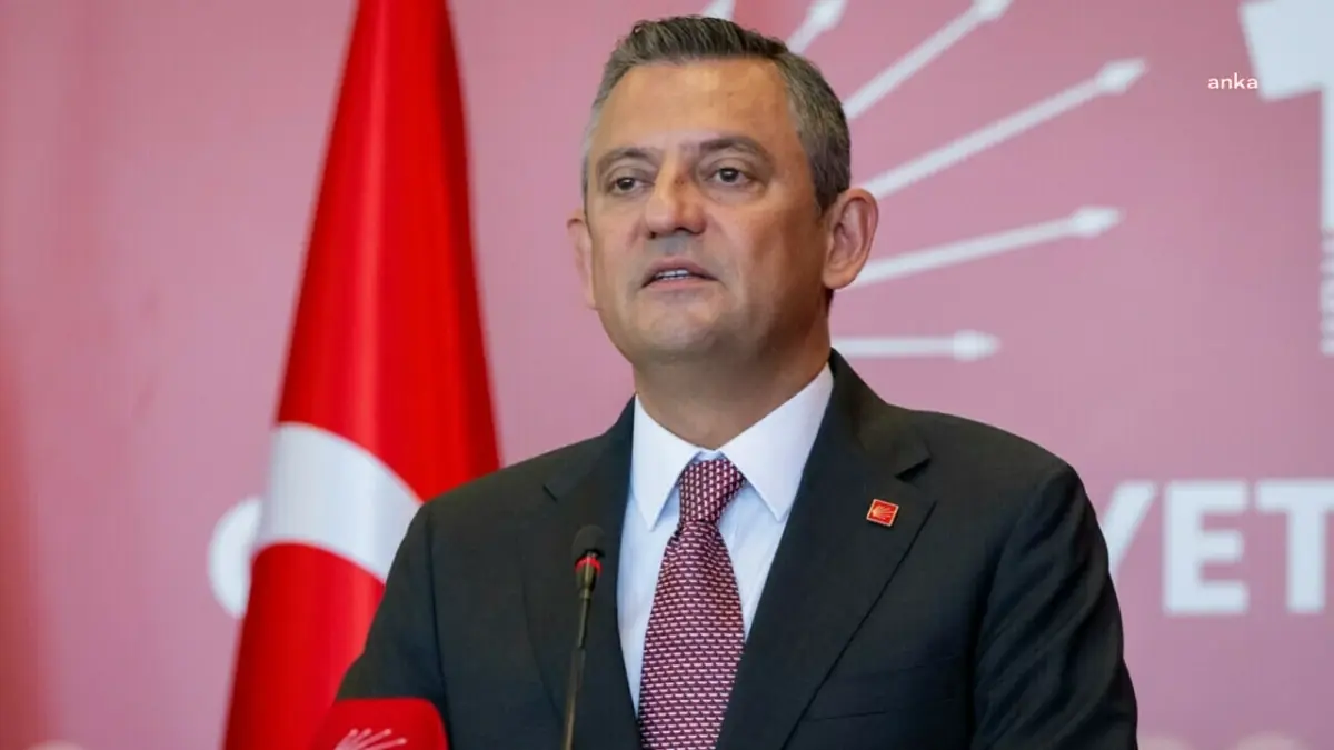 CHP Genel Başkanı Özgür Özel\'den Aydemir Akbaş için başsağlığı mesajı