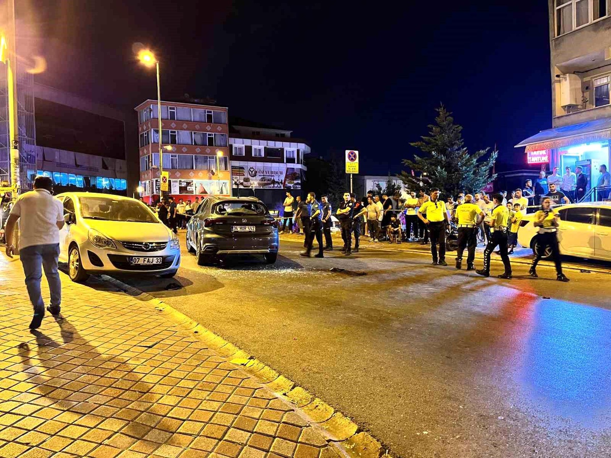 İstanbul Esenyurt\'ta Düğün Konvoyunda Kaza: 3 Yaşındaki Çocuk Hayatını Kaybetti