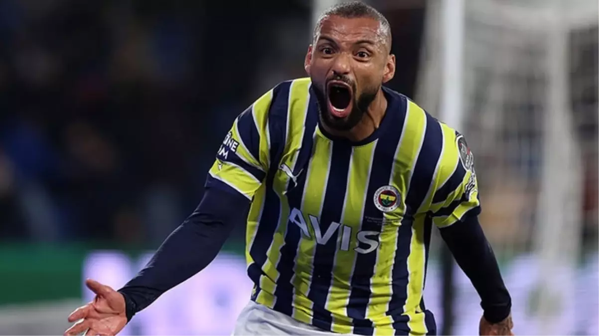 Fenerbahçe\'de dağa çıkan Joao Pedro\'ya talip var