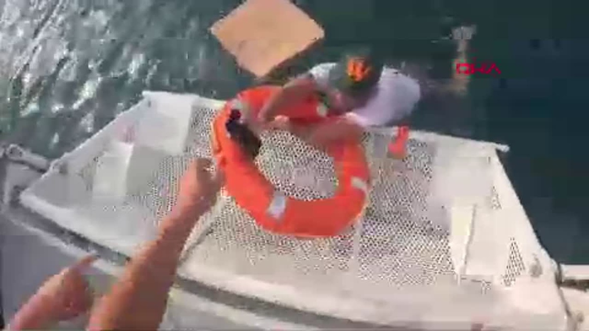 Arsuz da Bal k Tutmak I in A lan Tekne Batmaya Ba lad Son Dakika Arsuz da Bal k Tutmak I in A lan Tekne Batmaya Ba lad Son Dakika