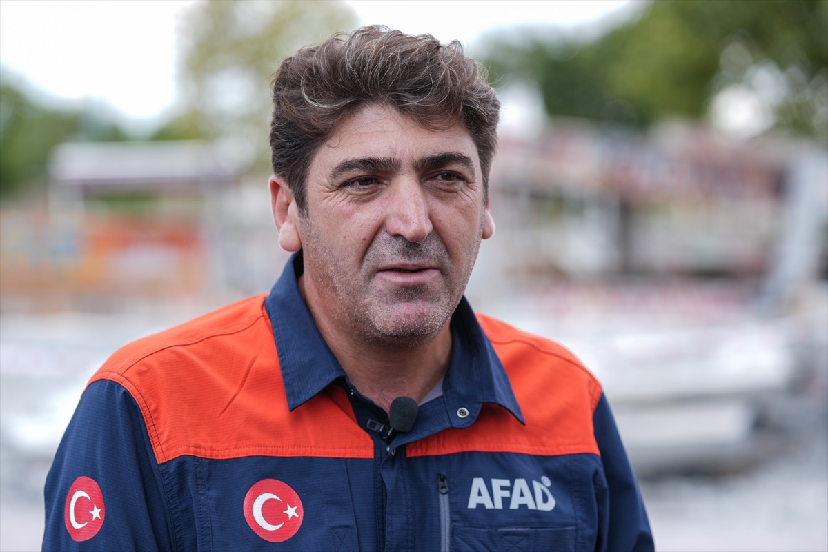 İki büyük depremin tanığı AFAD görevlisi Koçak arama kurtarma teknolojilerindeki gelişmeleri anlattı Açıklaması